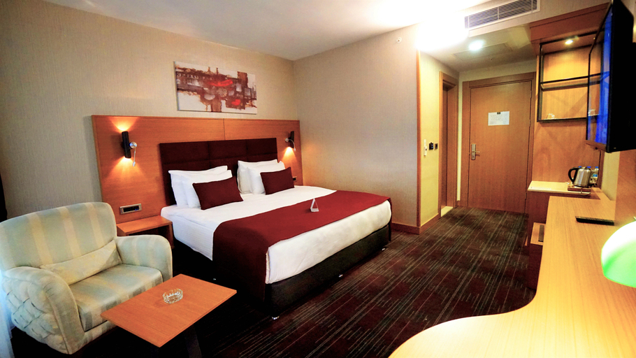 Bedroom 3, New Garden Hotel, Merkez