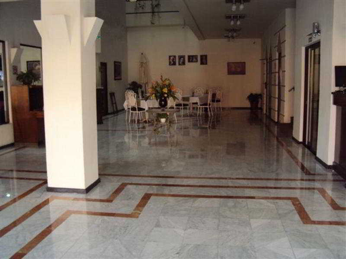 Public Area 2, Hotel Trueba, Río Blanco