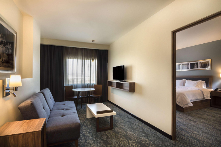 Bedroom 5, Hampton Inn & Suites by Hilton Salamanca Bajio, Salamanca