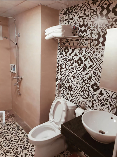 Bathroom 4, 1991 HOME SAPA, Sa Pa