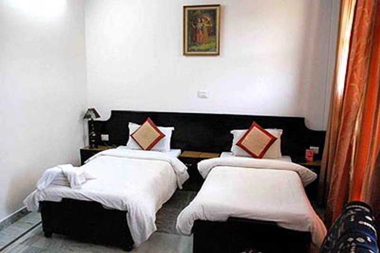 Bedroom 3, Great Ganga, Garhwal