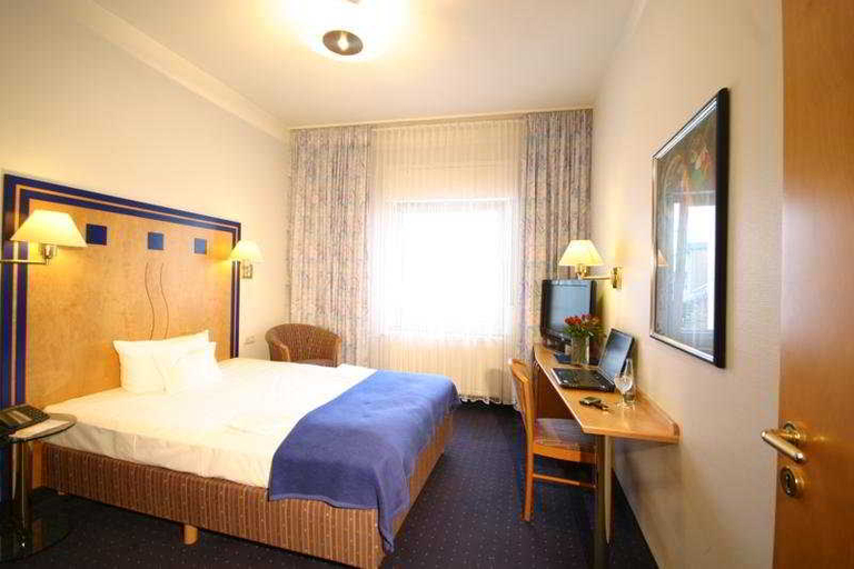Bedroom 4, Hotel Hammer, Mainz