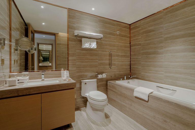Bathroom 5, Hilton Shenyang, Shenyang