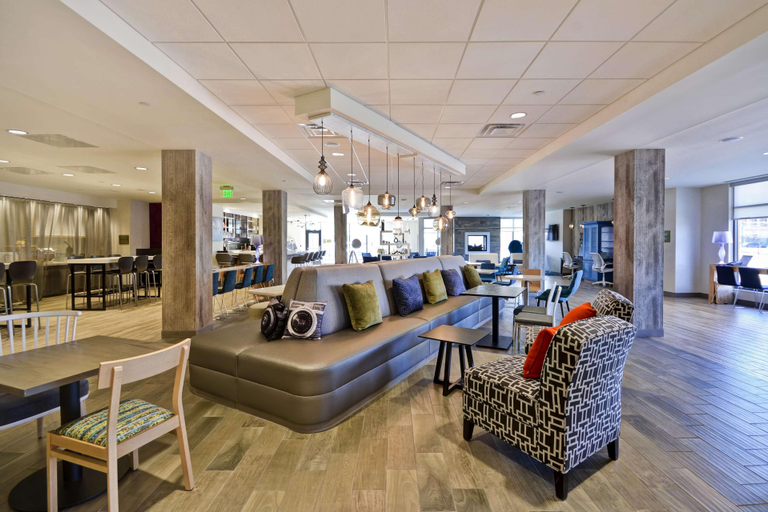 Public Area 2, Home2 Suites Levis Commons Perrysbur, Wood