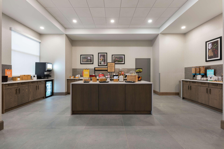 Public Area 2, Hampton Inn & Suites Charlottetown, Queens