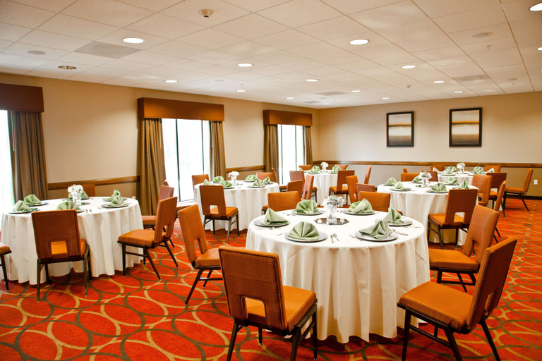 Food & Drinks 5, Hampton Inn & Suites Salinas, Monterey
