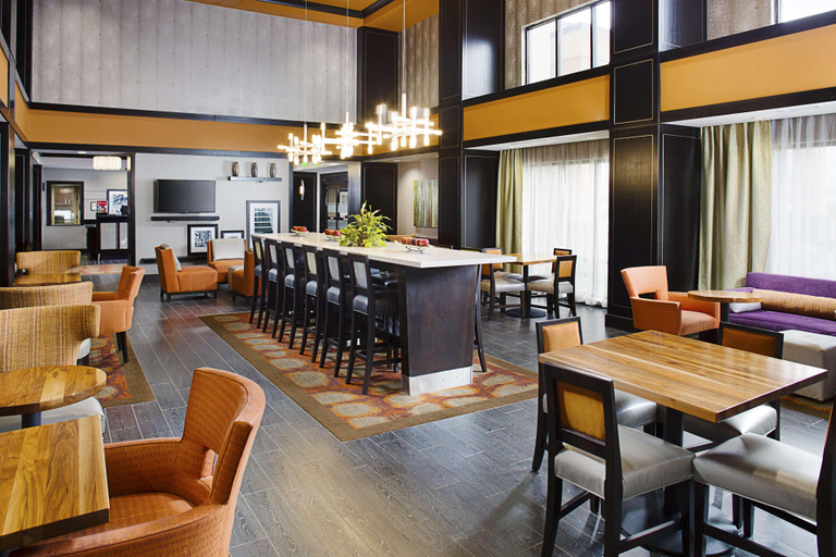 Public Area 2, Hampton Inn & Suites Lansing West, Eaton