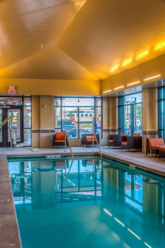 Sport & Beauty 5, Hampton Inn & Suites Boulder-North, Boulder