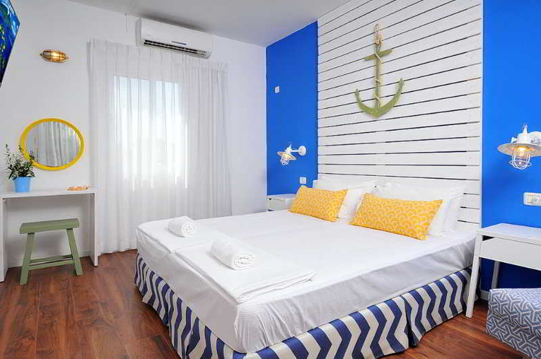 Bedroom 2, Kibbutz Gesher Haziv Travel Hotel