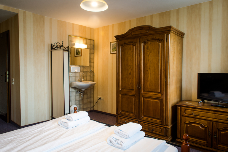 Others 5, Hotel Schwarzer Adler, Ansbach