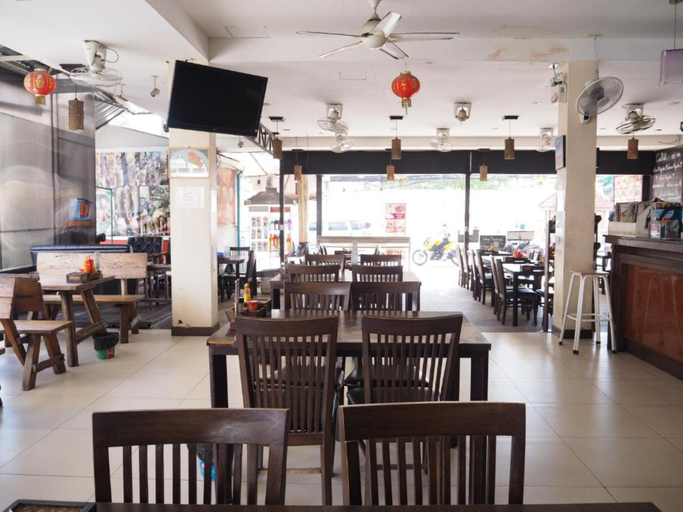 Food & Drinks 4, Arita House, Phuket Island