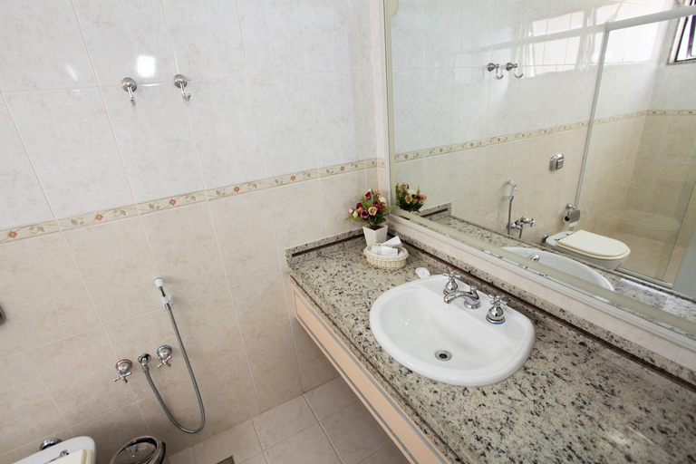 Bathroom 4, Elegance Praia Hotel, Rio de Janeiro