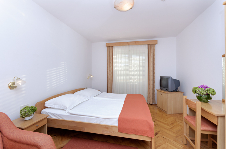 Bedroom 4, Hotel Epario, Lopar/Supetarska Draga