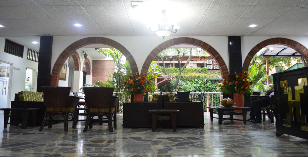 Food & Drinks 5, Chicala, Neiva