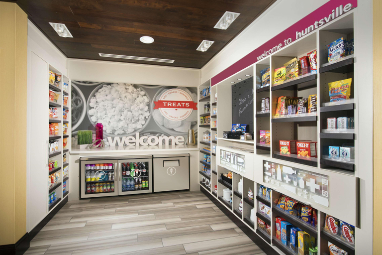 Food & Drinks 5, Hampton Inn Huntsville/Village of Providence, Madison