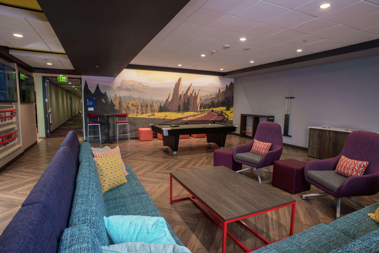 Public Area 2, Tru by Hilton Rapid City Rushmore, Pennington