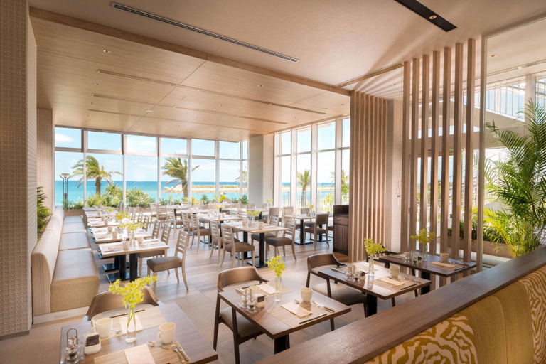 Public Area 5, DoubleTree by Hilton Okinawa Chatan Resort, Chatan