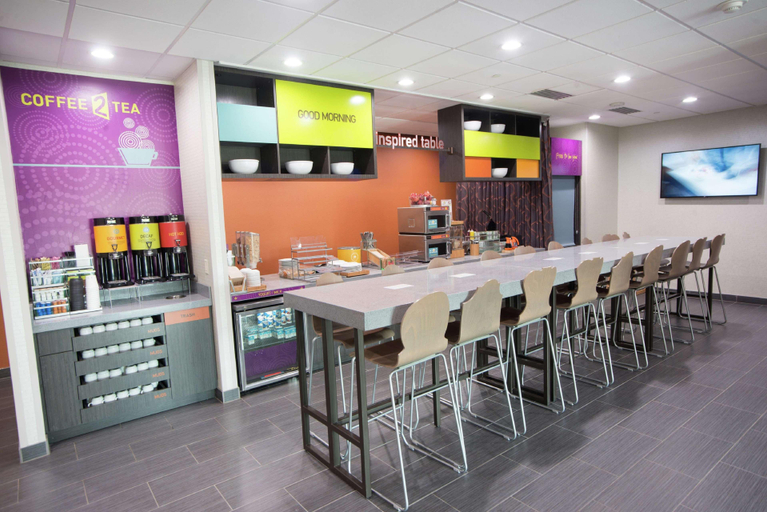 Food & Drinks 5, Home2 Suites by Hilton Tulsa Hills, Tulsa
