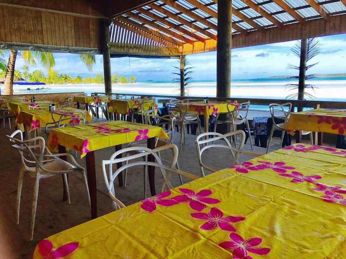 Food & Drinks 5, Aitutaki Village, Aitutaki