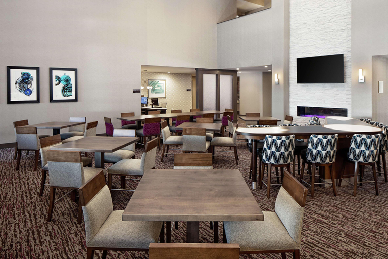 Food & Drinks 4, Homewood Suites by Hilton Ronkonkoma, Suffolk