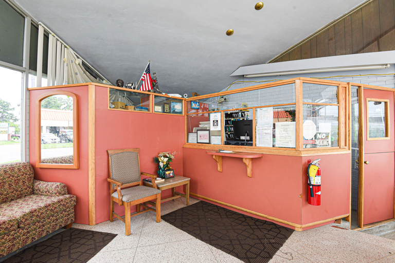 Public Area 4, Hotel Valdosta GA N Ashley St, Lowndes