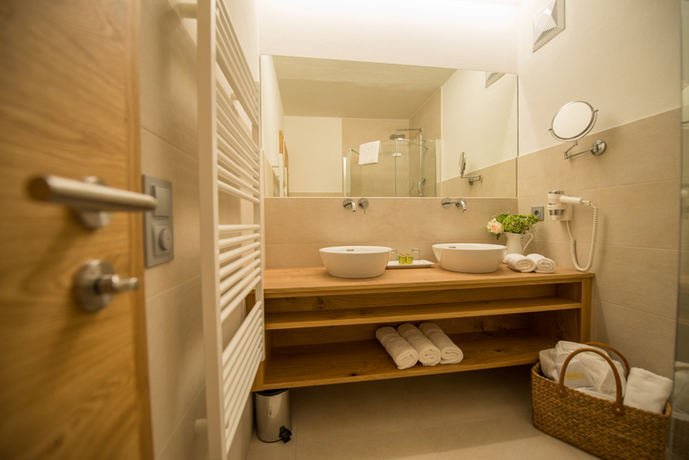 Bathroom 4, Montanara, Sankt Johann im Pongau