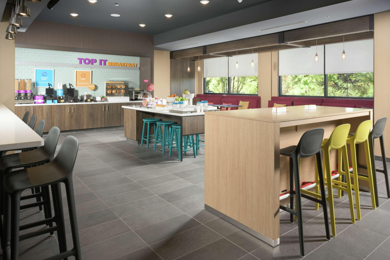 Food & Drinks 5, Tru By Hilton Atlanta Nw Kennesaw, Cobb