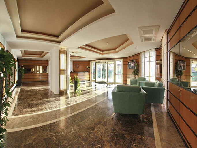 Public Area 2, Monte Carlo Palace Rooms, Municipiul Bucuresti