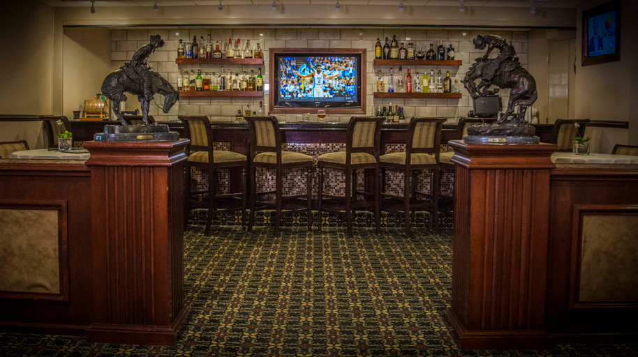 Public Area 3, Garden Place Hotel, Erie