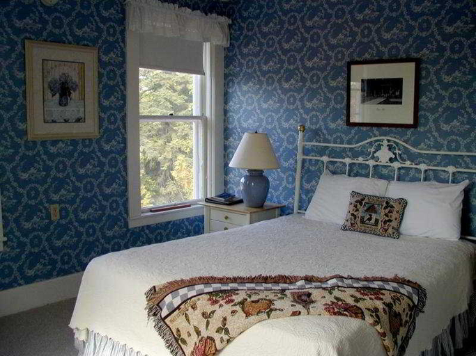 Bedroom 3, Basin Harbor, Addison