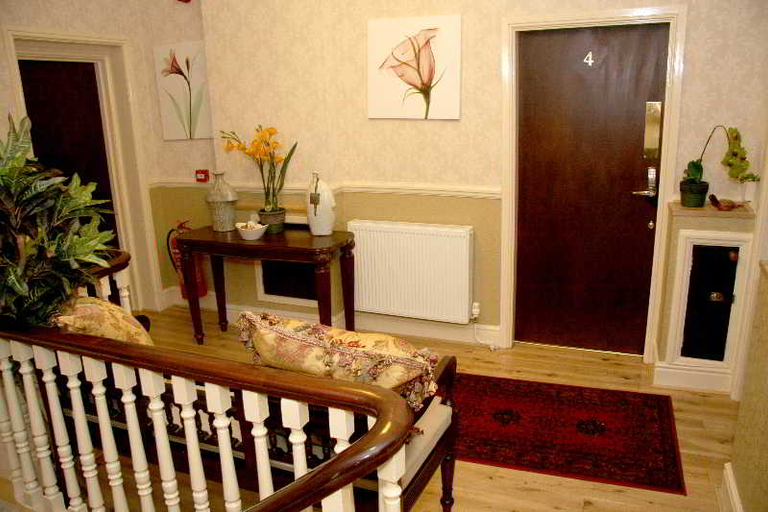 Bedroom 2, Grove Suites, Sefton