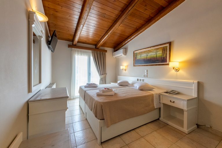 Bedroom 3, Parnassos Delphi Hotel, Central Greece