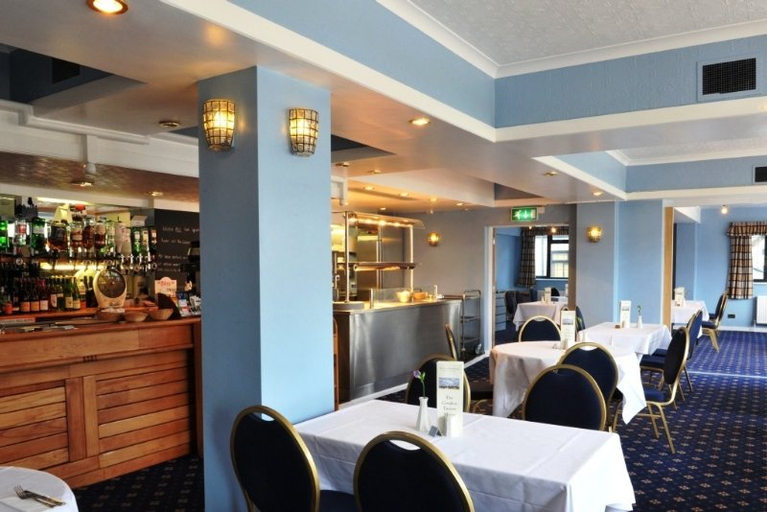 Food & Drinks 5, Cooden Beach Hotel, East Sussex