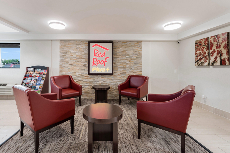 Public Area 2, Red Roof Inn PLUS+ Columbus - Worthington, Franklin