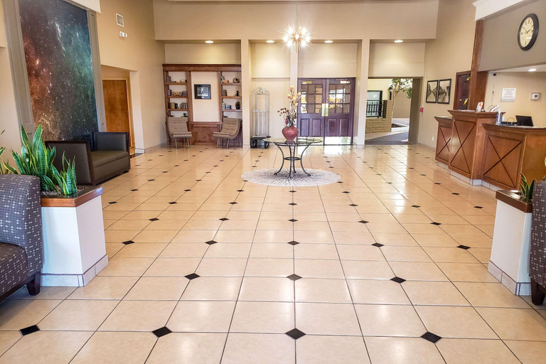 Public Area 2, Clarion Inn & Suites Roswell, Chaves