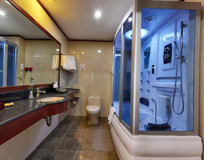 Bathroom, Sun Spa Resort, Đồng Hới
