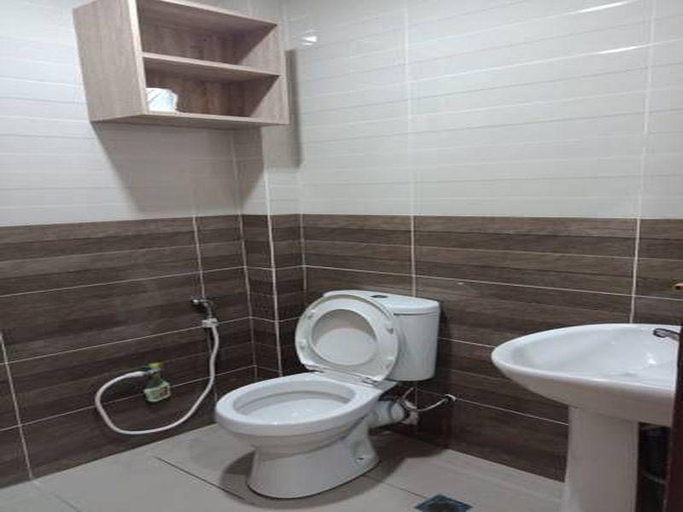 Bathroom 5, SBR Inn, Semporna
