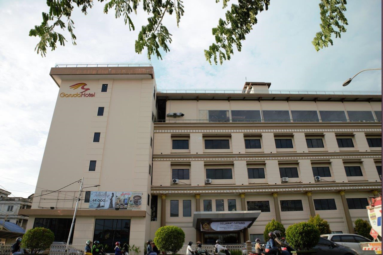 Exterior & Views 1, Garuda Hotel, Pontianak
