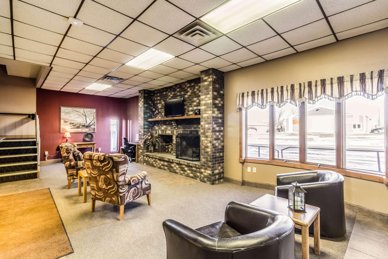 Public Area 2, Econo Lodge, Stutsman