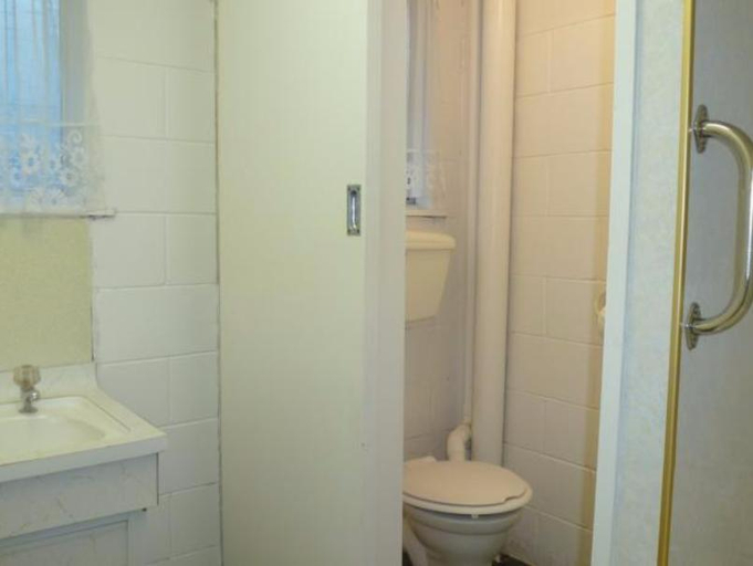 Bathroom 4, Lakeside Motel, Queenstown-Lakes