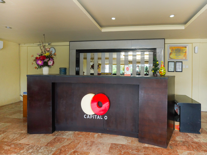 Public Area 1, Capital O 3102 Rollingstone Hotel, Surabaya