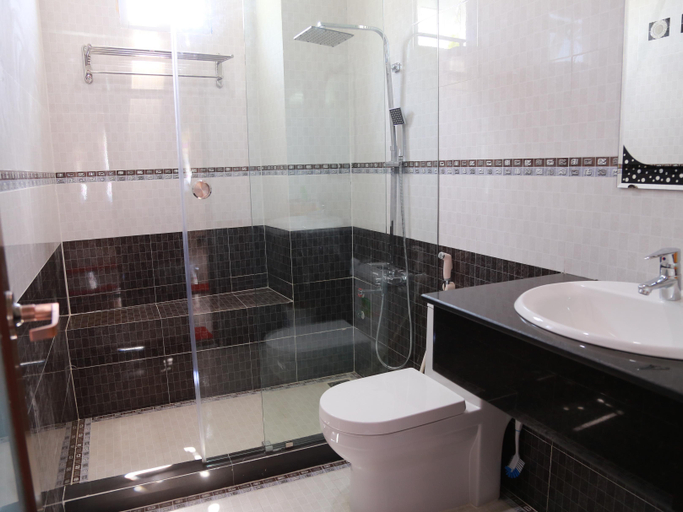 Bathroom 4, Ban Mai 66 Hotel, Phan Thiết