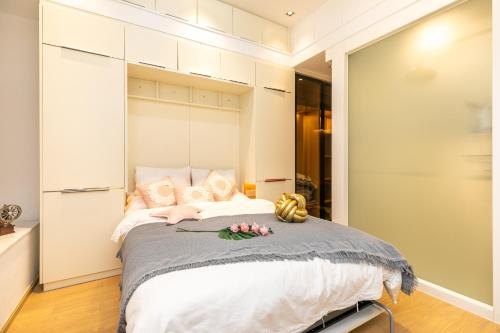 Warm House Apartment, Shanghai