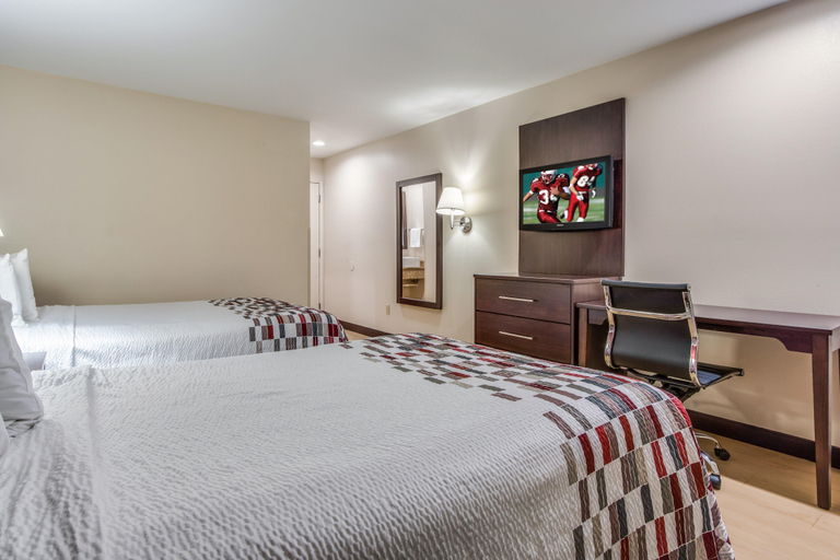 Bedroom 3, Red Roof Inn Phoenix North – I-17 at Bell Rd, Maricopa