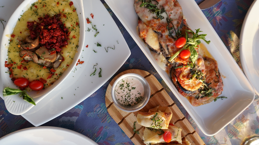 Food & Drinks 5, The Westmarine Waterfront Hotel, La Paz