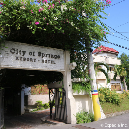 City of Springs Hotel, Los Baños