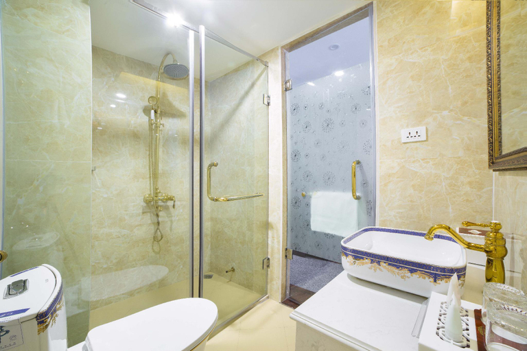 Bathroom 4, Golden Sail Hotel, Hoàn Kiếm