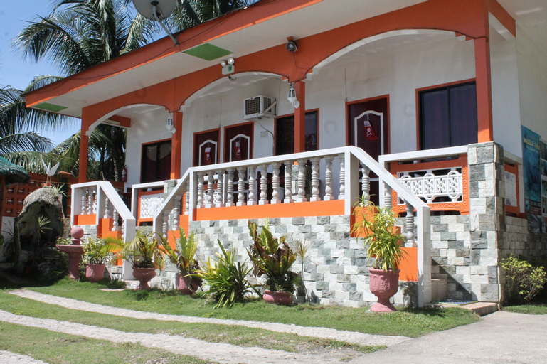 Maxvir Inn Beach Resort, Oslob
