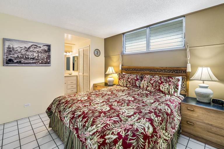 Bedroom 4, Kona Alii 304 by RedAwning, Hawaii
