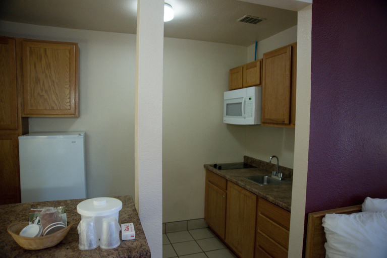 Bathroom 4, Red Roof Inn Blythe, Riverside